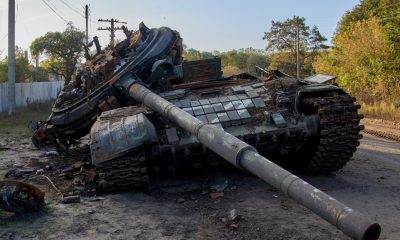 САЩ: Русия вероятно е загубила половината от тежките си танкове в Украйна