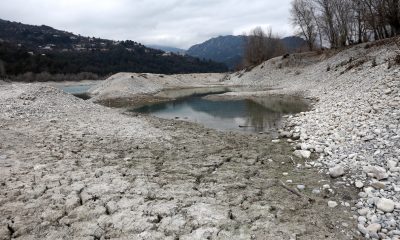 Франция готви "безпрецедентни" ограничения на потреблението на вода